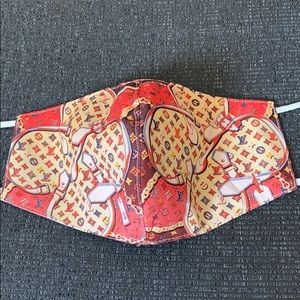 NWOT Face Mask Cover Reversible